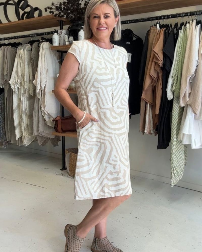 Nelia™ – Luchtige Zomerjurk met Elegante Print