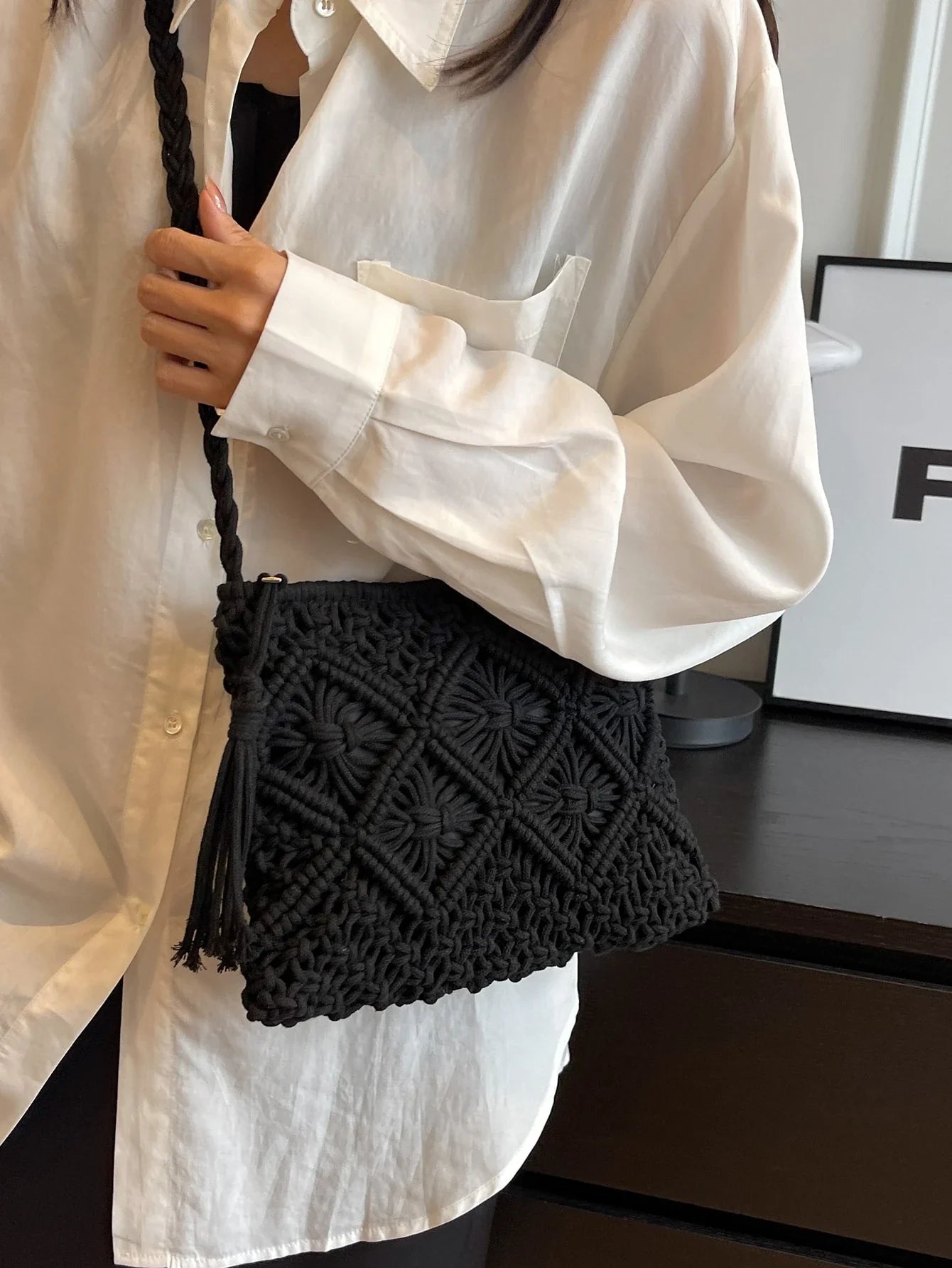 🖤 Macramé Crossbody Tas – Handgemaakt & Tijdloos