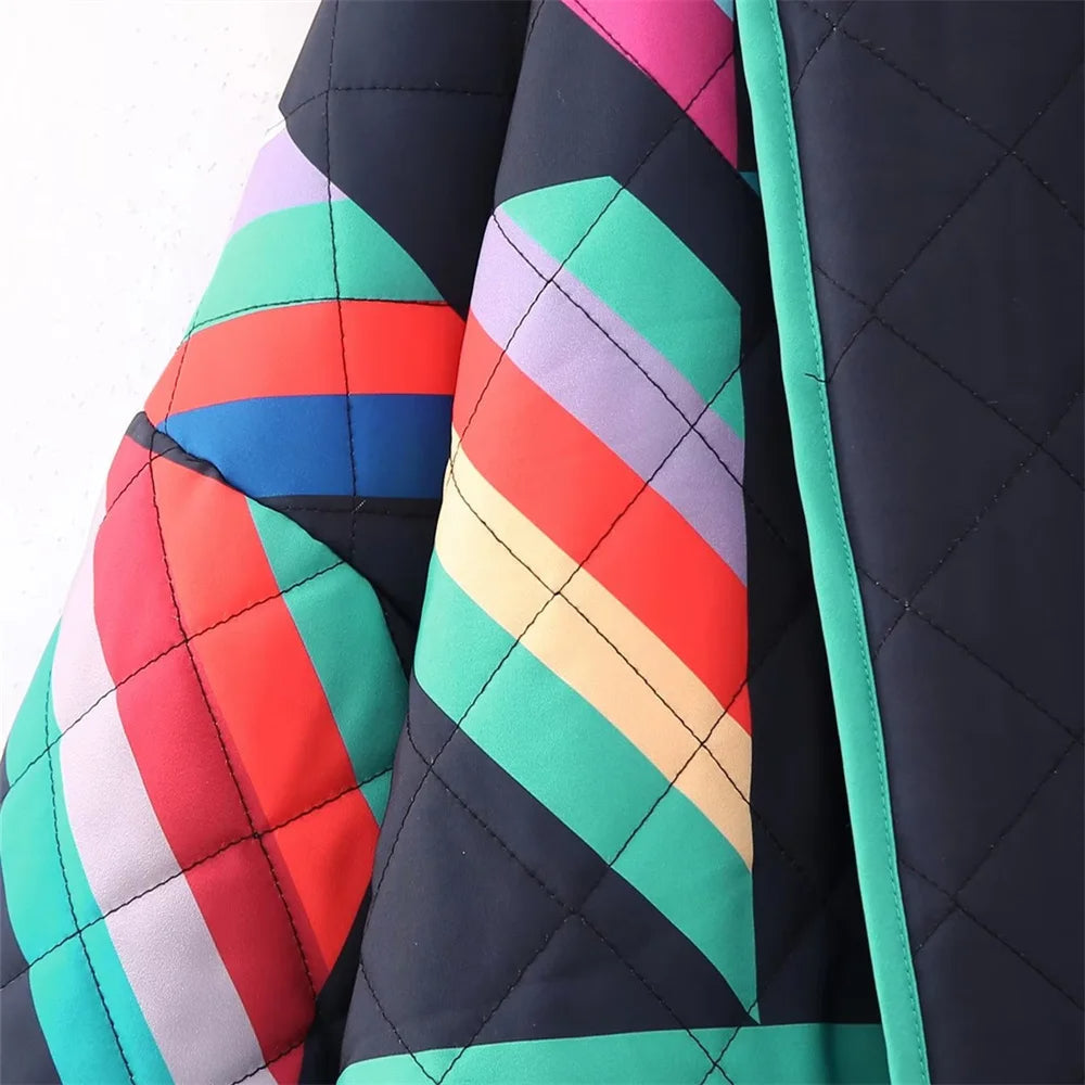 De Heritage Knitjas – Polokraag en Grafisch Patroon